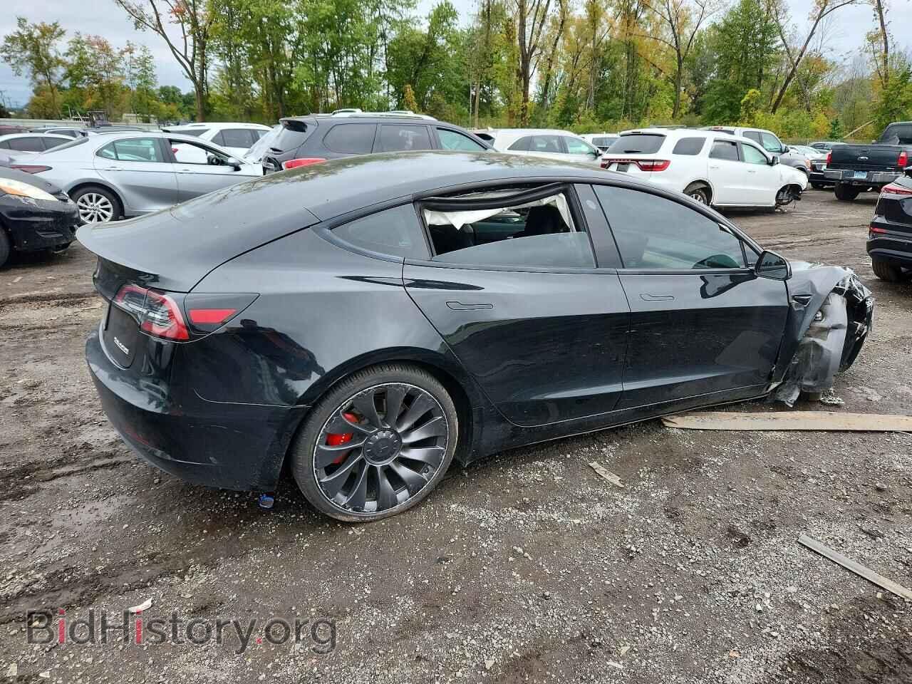 2023 Tesla MODEL 3 (VIN 5YJ3E1EC9PF618064) — фото 3 из 12