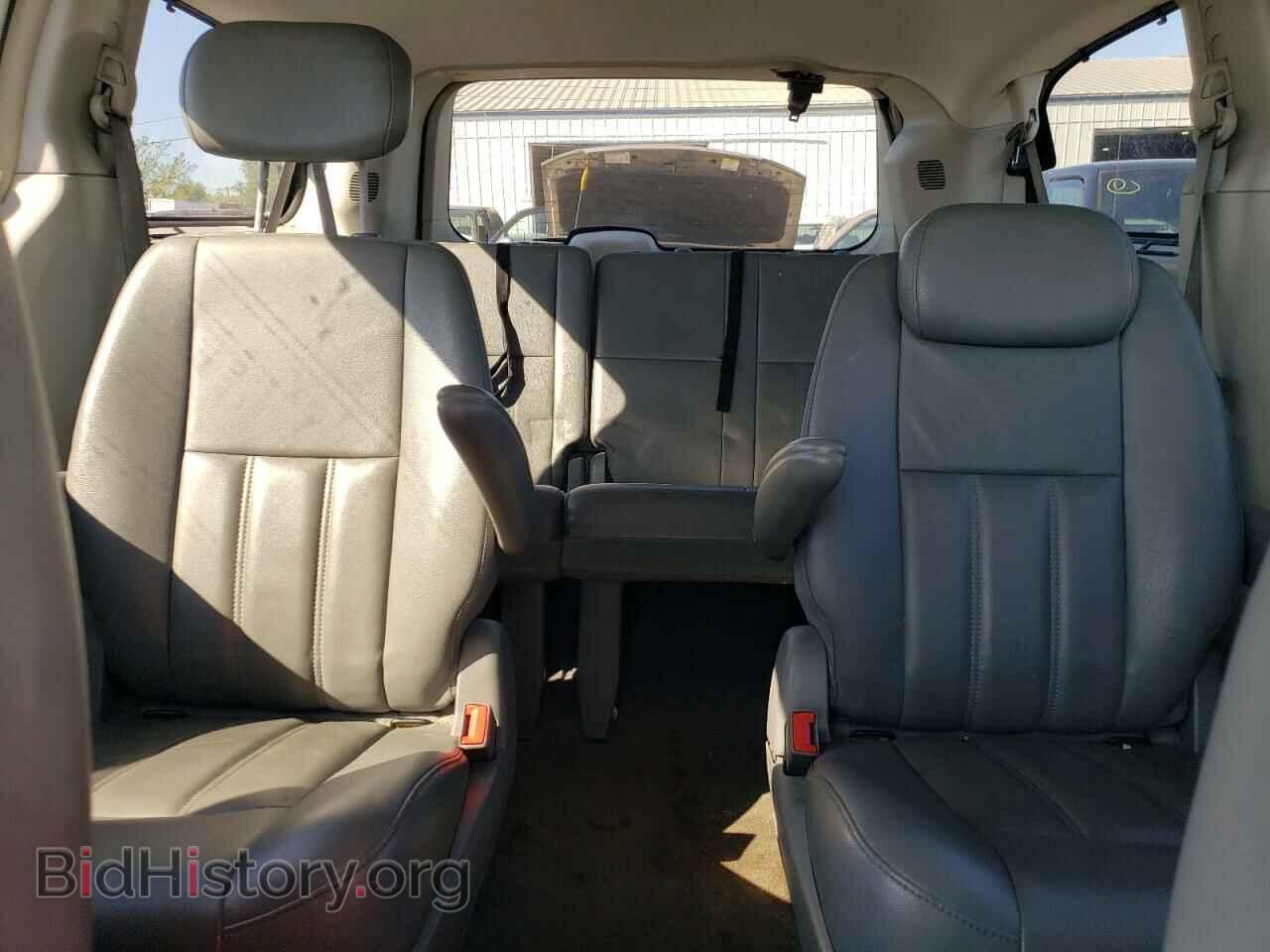 2009 CHRYSLER MINIVAN - VIN: 2A8HR54179R563065 - Фото 10