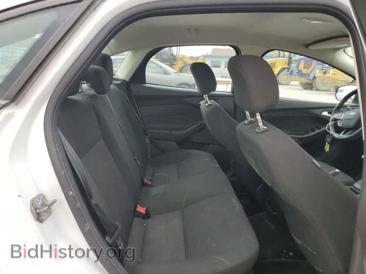 2017 FORD FOCUS - VIN: 1FADP3F24HL263566 - Фото 10