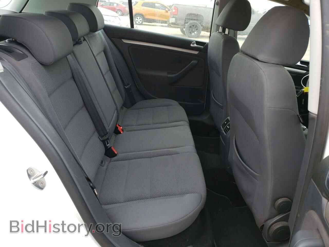 2009 VOLKSWAGEN RABBIT - VIN: WVWDA71K89W141447 - Фото 6