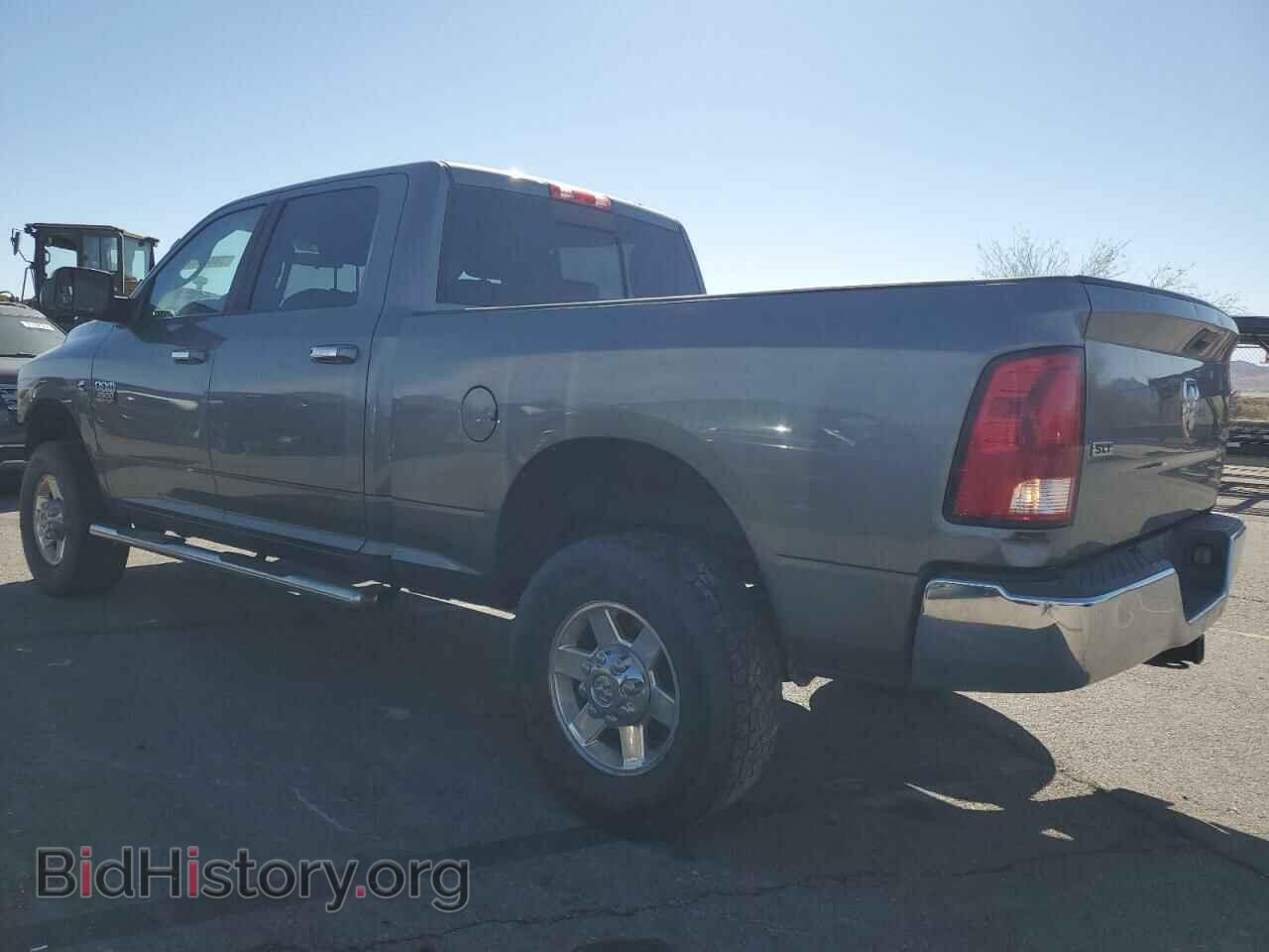 2011 DODGE All Models - VIN: 3D7UT2CL0BG619454 - Photo 2