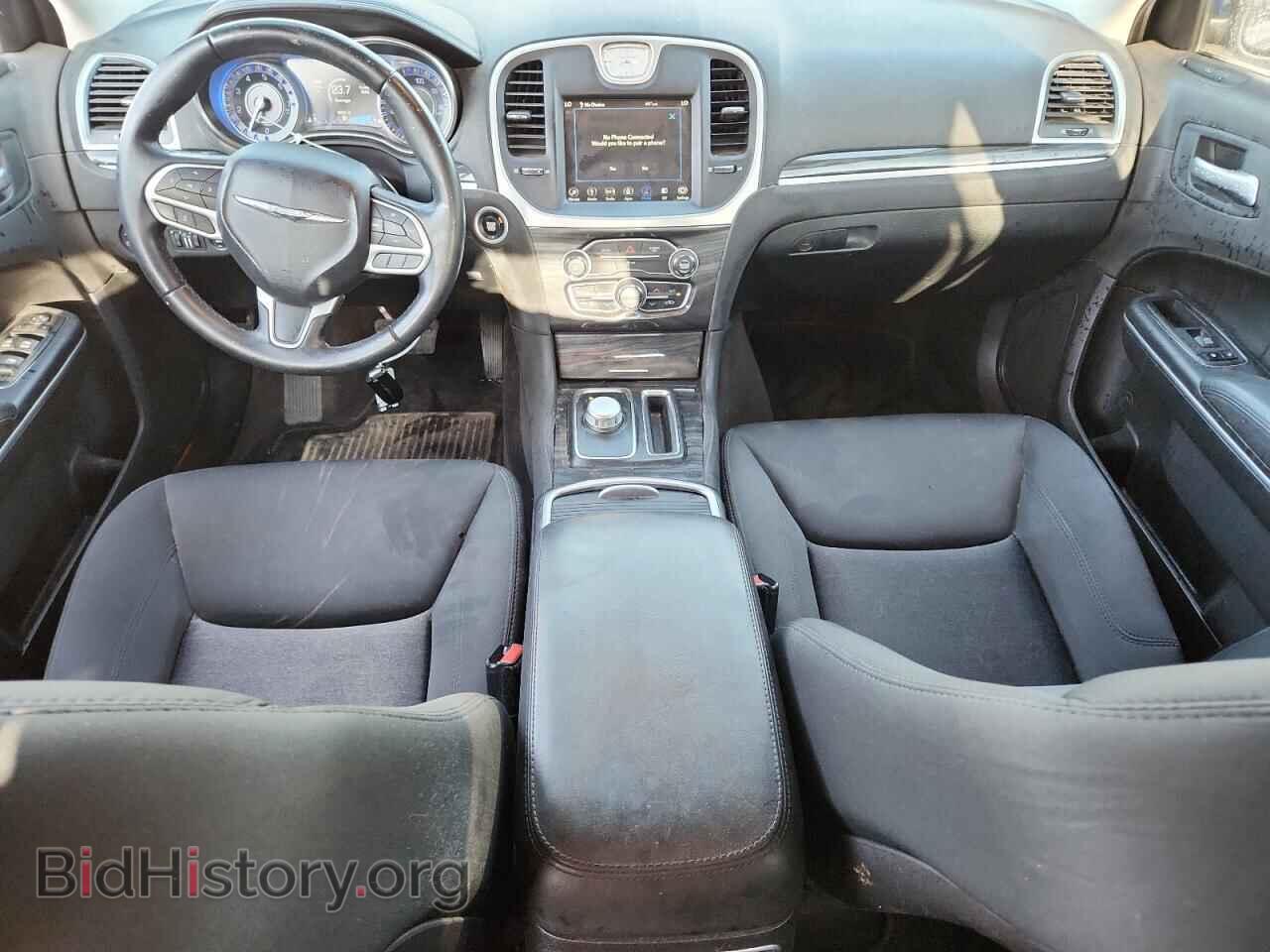 2018 CHRYSLER 300 - VIN: 2C3CCARG9JH309185 - Фото 8