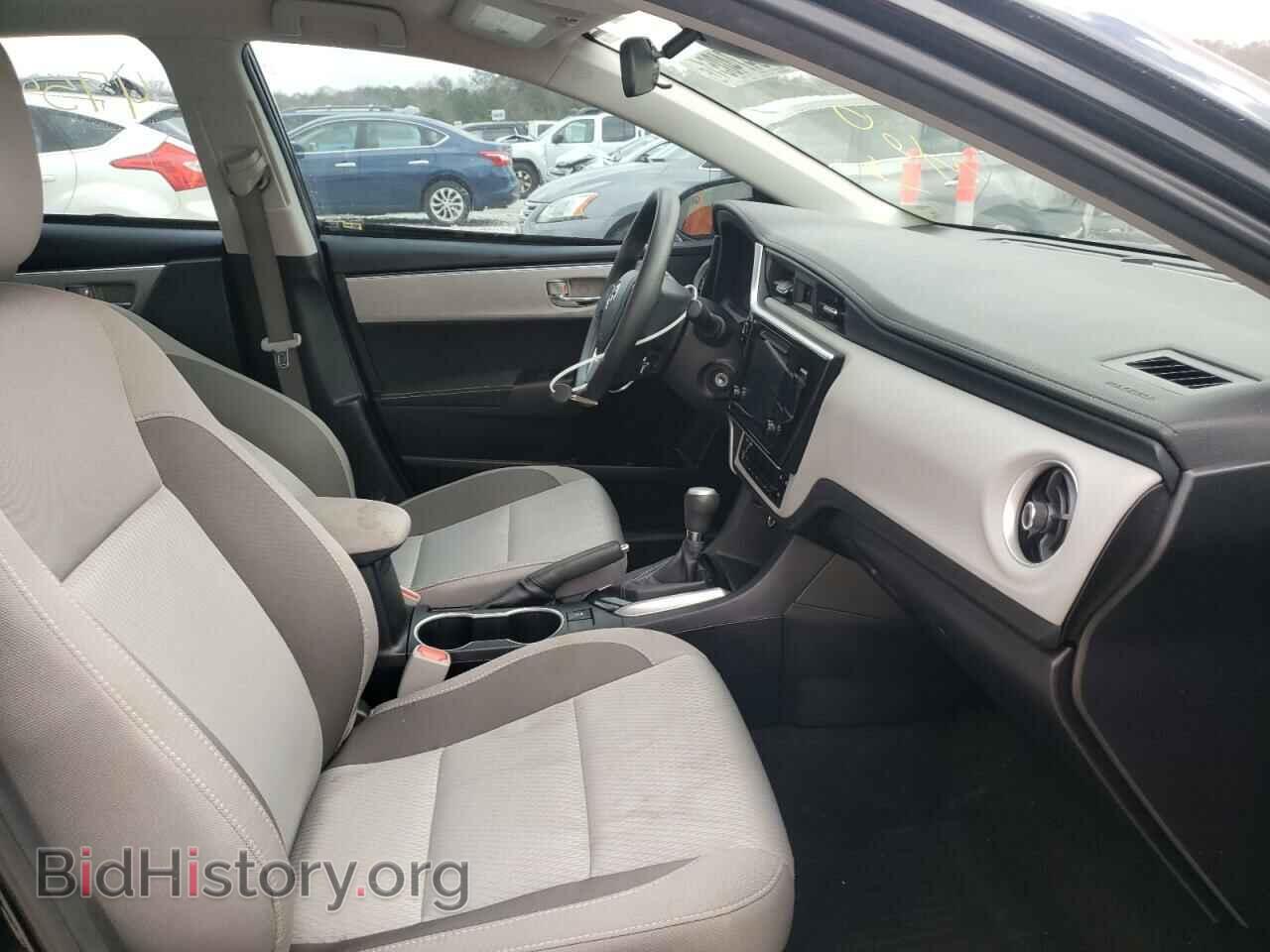 2017 TOYOTA COROLLA - VIN: 2T1BURHEXHC821321 - Фото 5