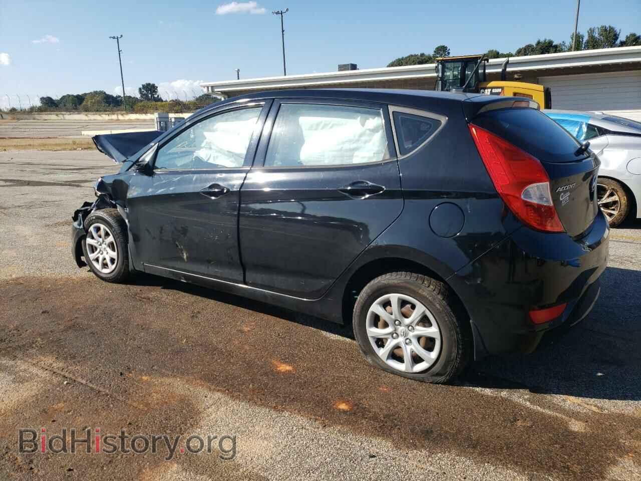 2013 HYUNDAI ACCENT - VIN: KMHCT5AE5DU104117 - Фото 2