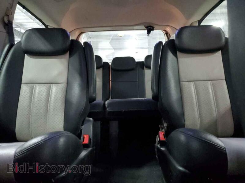 2010 Chrysler MINIVAN (VIN 2A4RR8D11AR458310) — фото 10 из 13