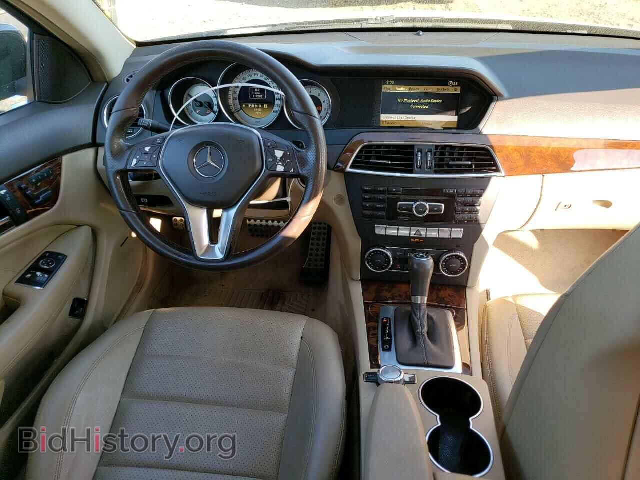 2012 MERCEDES-BENZ C-CLASS - VIN: WDDGJ4HB2CF933690 - Фото 8