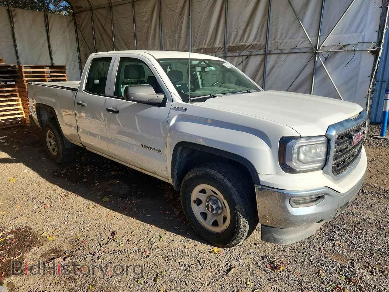 2017 GMC SIERRA - VIN: 1GTV2LEC9HZ180171 - Photo 4