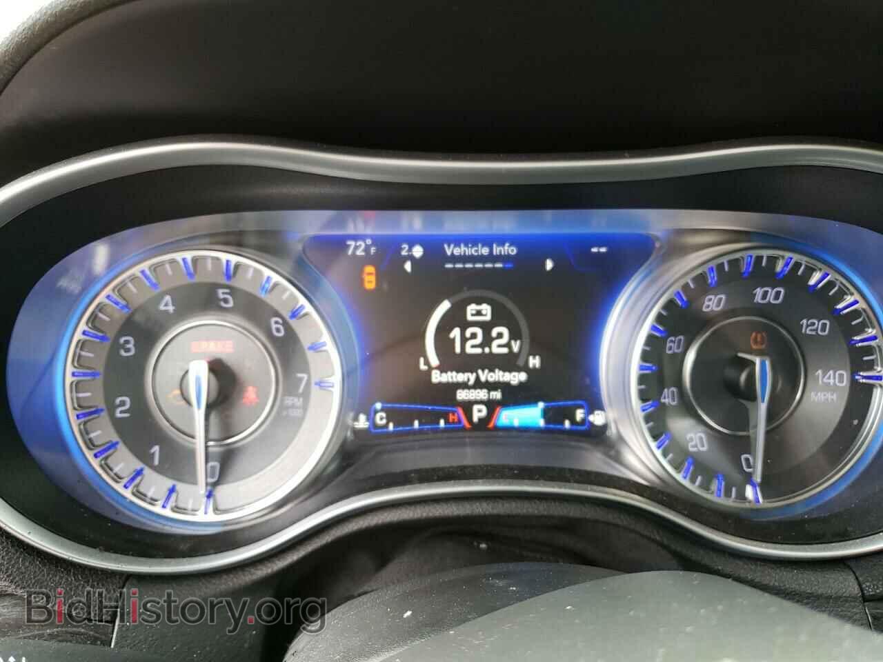 2016 CHRYSLER 300 - VIN: 2C3CCAAG5GH161430 - Фото 9