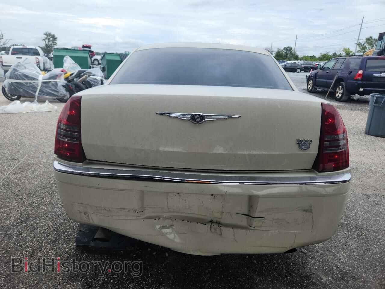 2005 CHRYSLER 300 - VIN: 2C3JA63H75H544900 - Фото 6