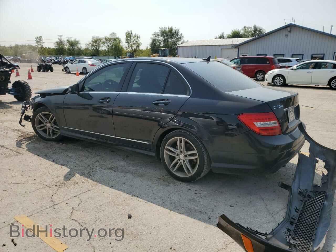 2013 MERCEDES-BENZ C-CLASS - VIN: WDDGF8AB3DG127260 - Фото 2