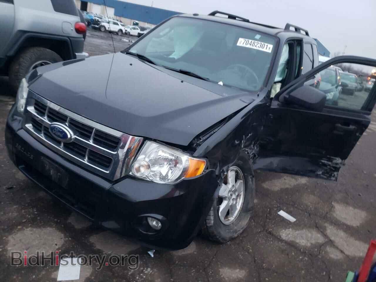 2011 FORD ESCAPE - VIN: 1FMCU0D71BKA55164 - Фото 2