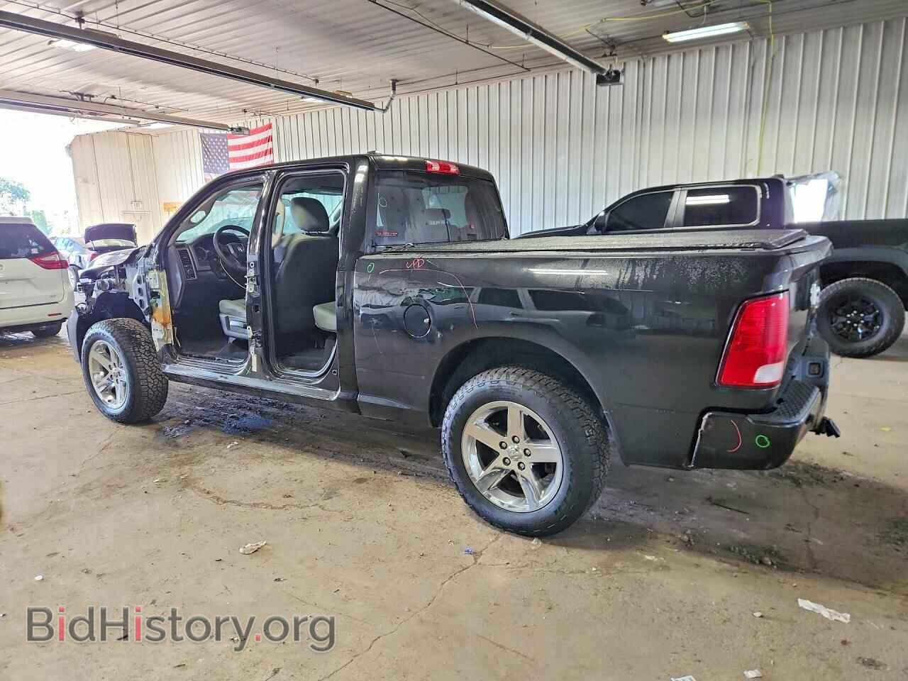 2017 RAM 1500 - VIN: 1C6RR7FG7HS631555 - Photo 2
