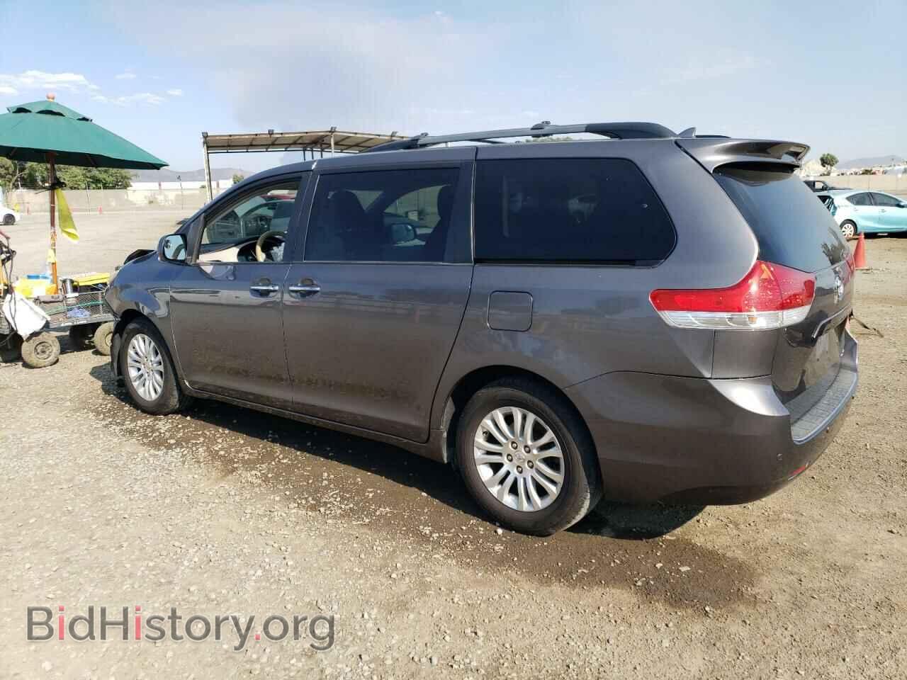 2011 TOYOTA All Models - VIN: 5TDYK3DC1BS001564 - Фото 2