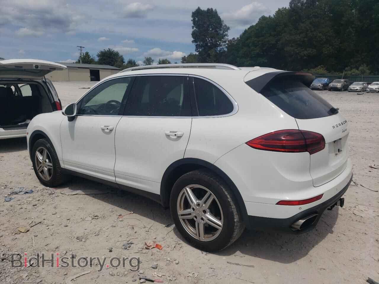 2016 PORSCHE CAYENNE - VIN: WP1AA2A29GKA11590 - Фото 2