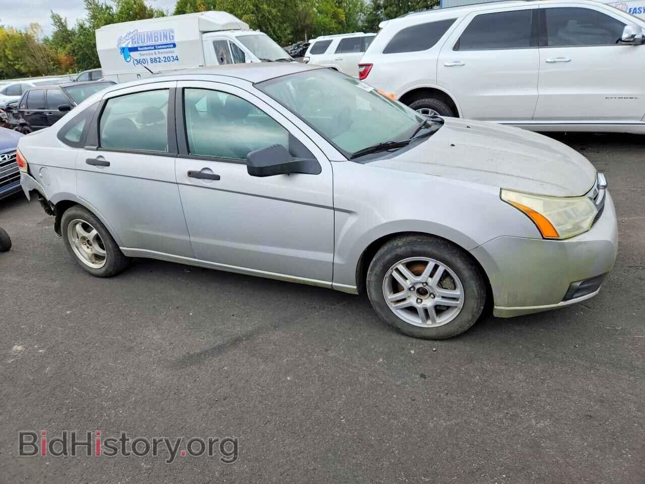 2009 FORD FOCUS - VIN: 1FAHP34N49W151588 - Photo 4