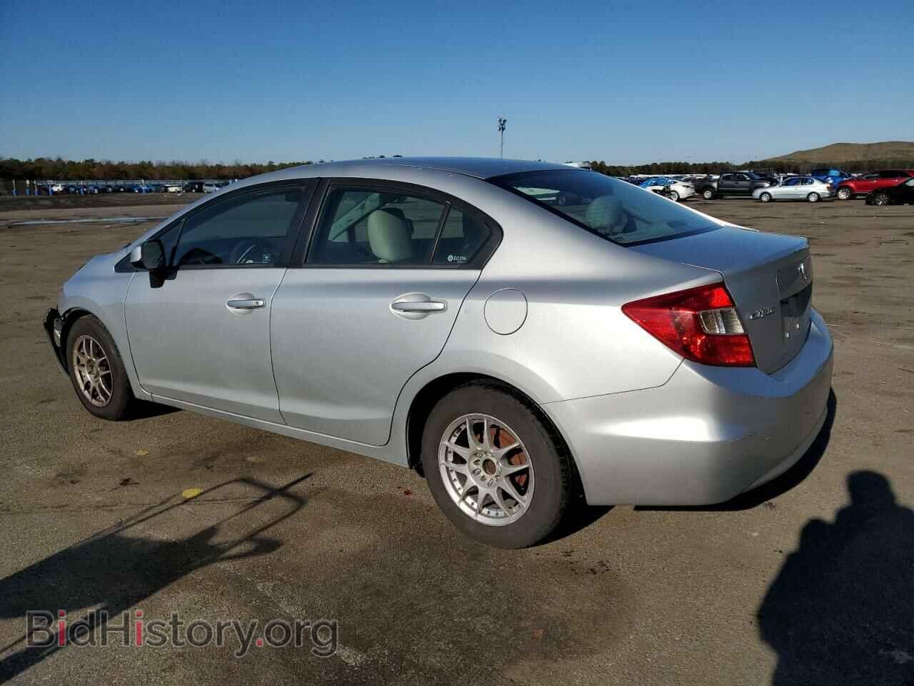 2012 HONDA CIVIC - VIN: 2HGFB2F52CH557884 - Фото 2
