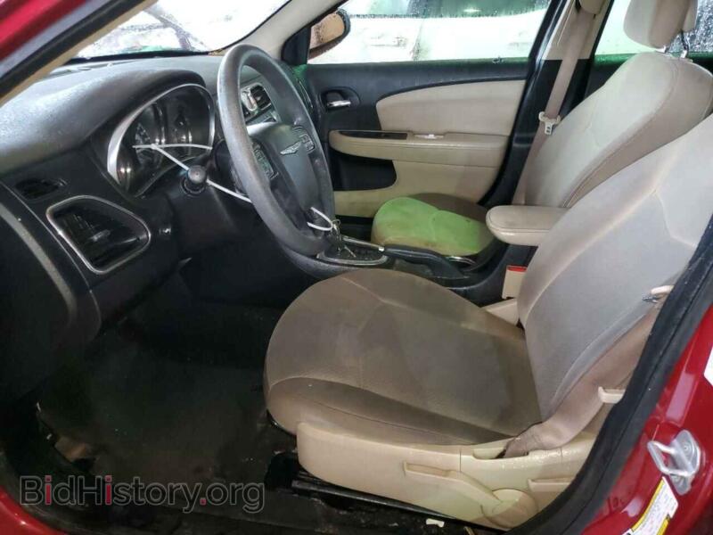 2013 Chrysler 200 (VIN 1C3CCBAB6DN561106) — photo 7 of 12