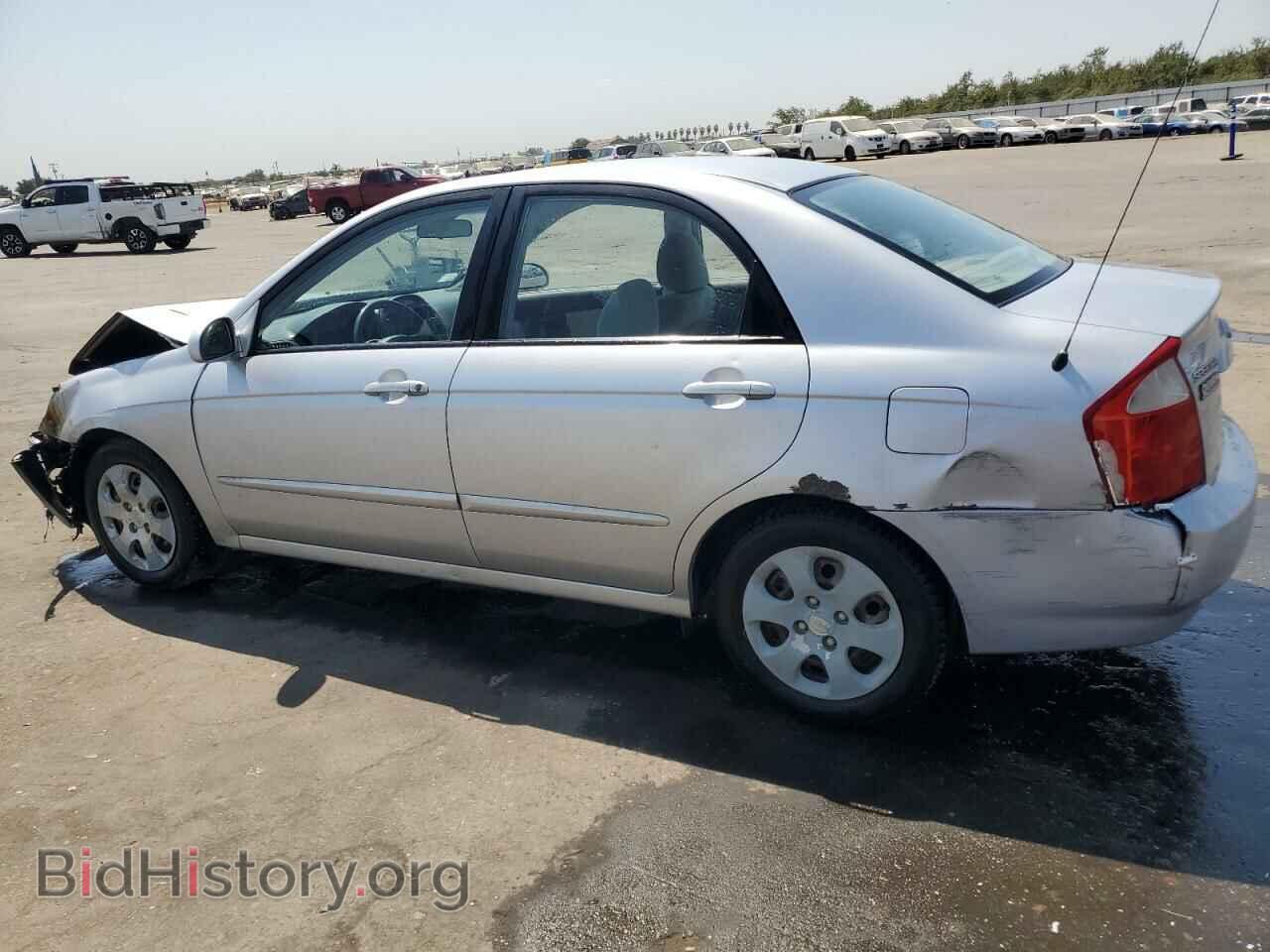 2006 KIA SPECTRA - VIN: KNAFE122965228281 - Фото 2
