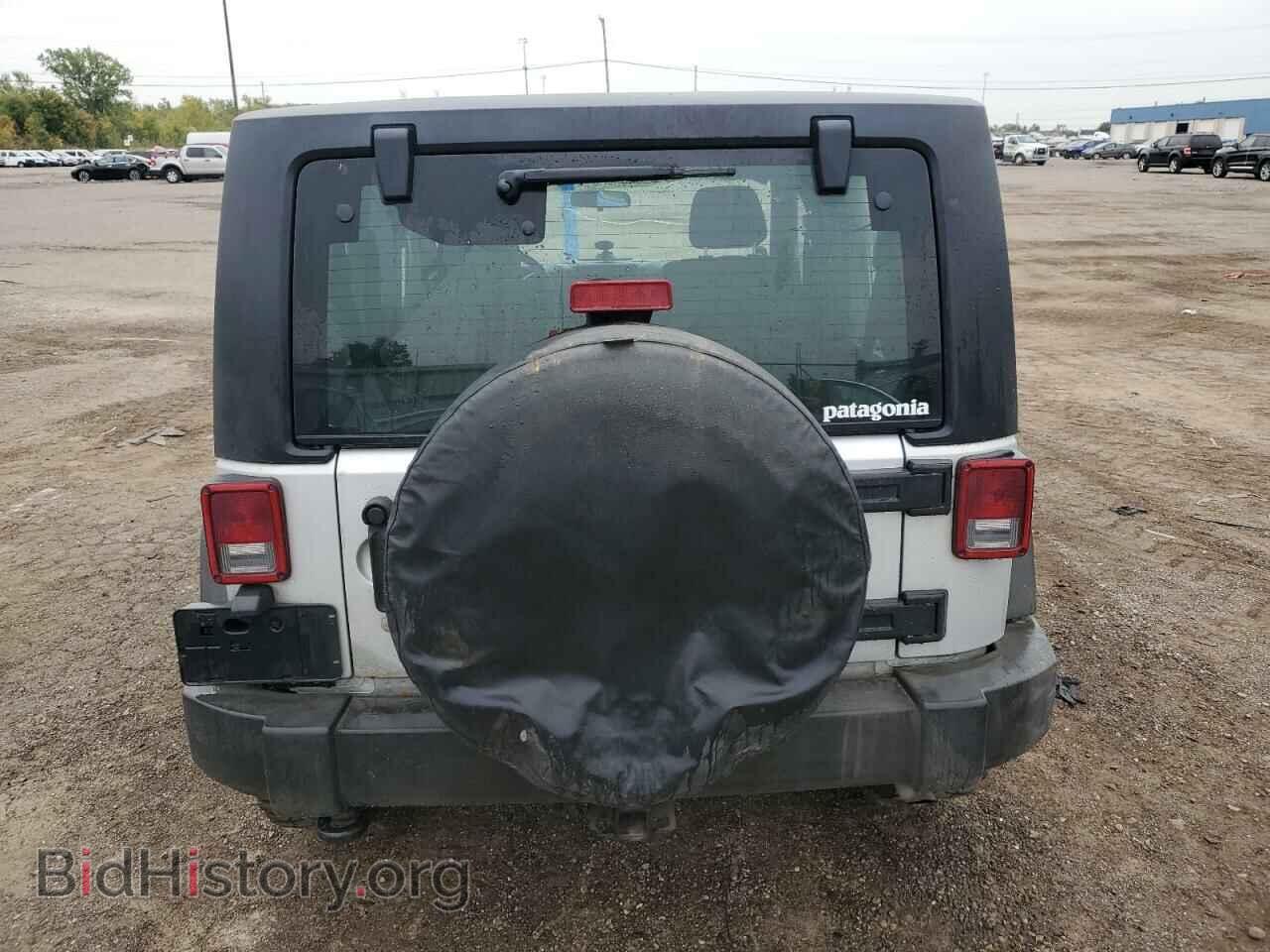 2011 JEEP WRANGLER - VIN: 1J4AA2D12BL634728 - Фото 6