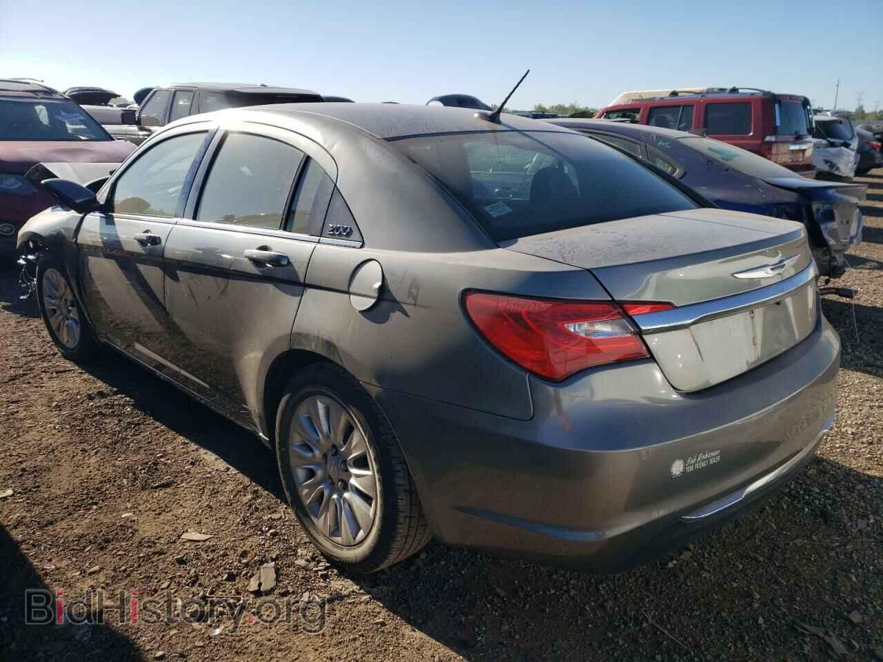 2013 CHRYSLER 200 - VIN: 1C3CCBAB8DN642446 - Фото 2