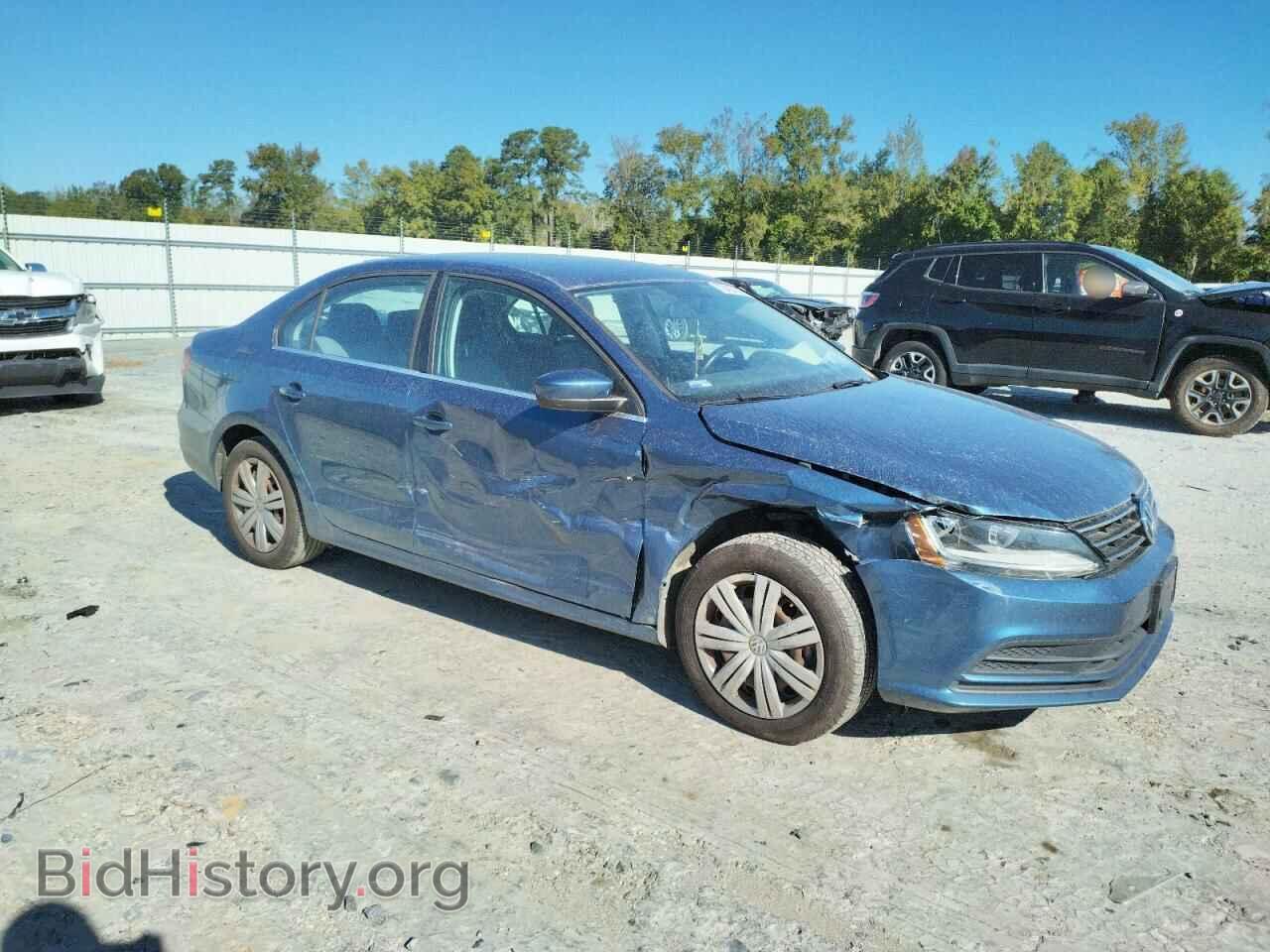 2017 VOLKSWAGEN JETTA - VIN: 3VW2B7AJ3HM261809 - Фото 4