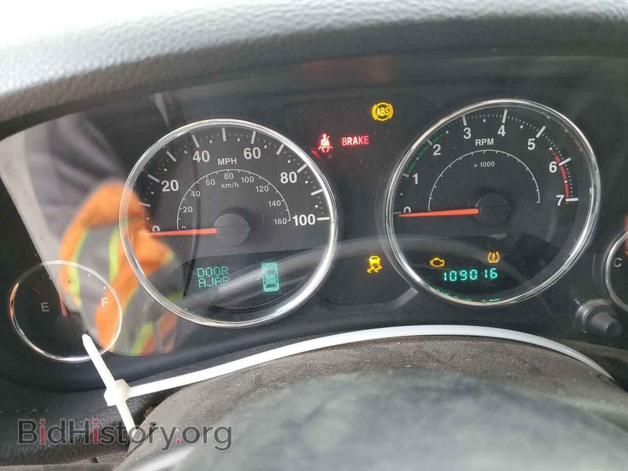 2011 JEEP WRANGLER - VIN: 1J4AA5D10BL546892 - Фото 9