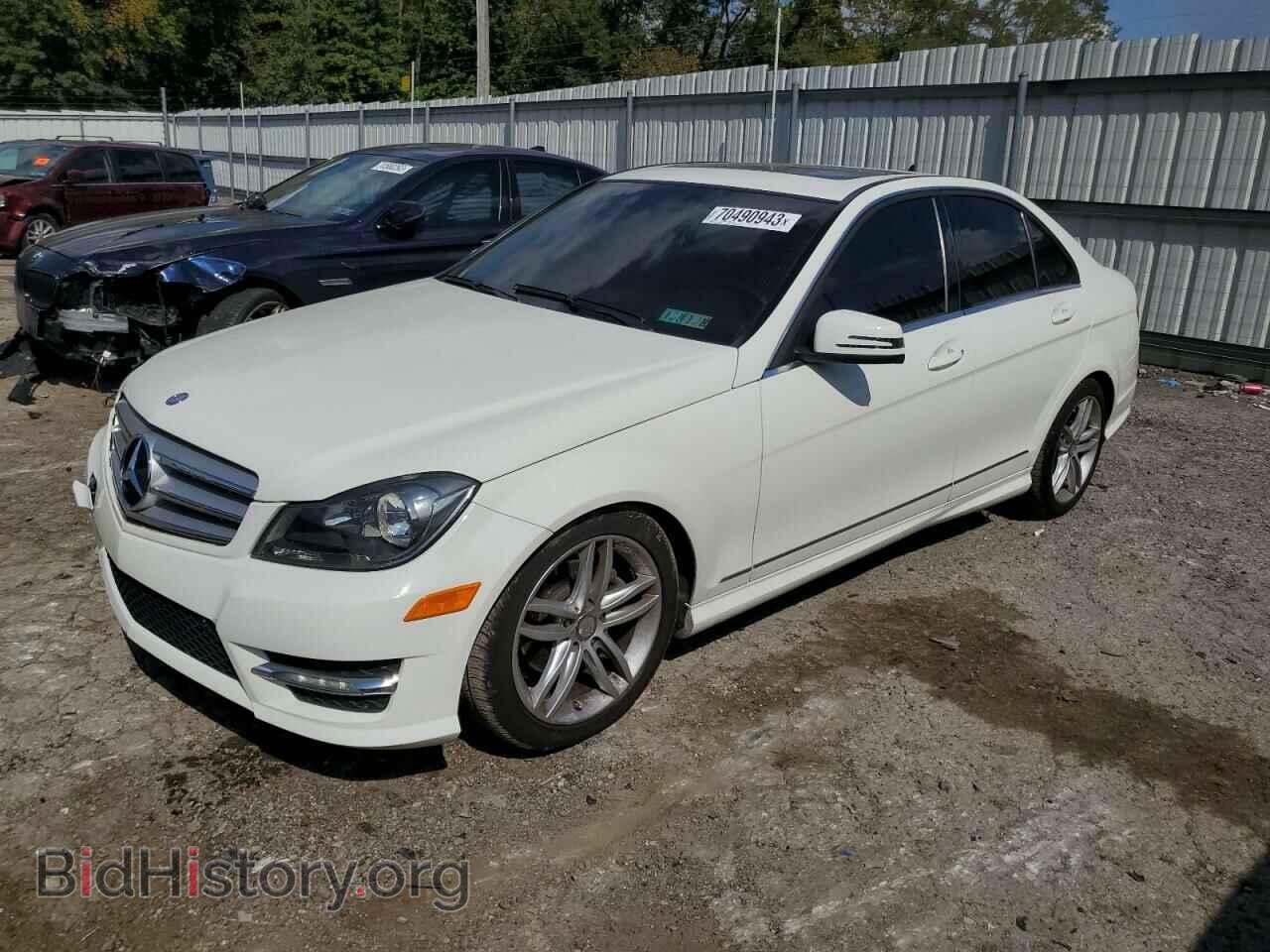 Фотография WDDGF8BB8CA683676 - MERCEDES-BENZ C-CLASS 2012
