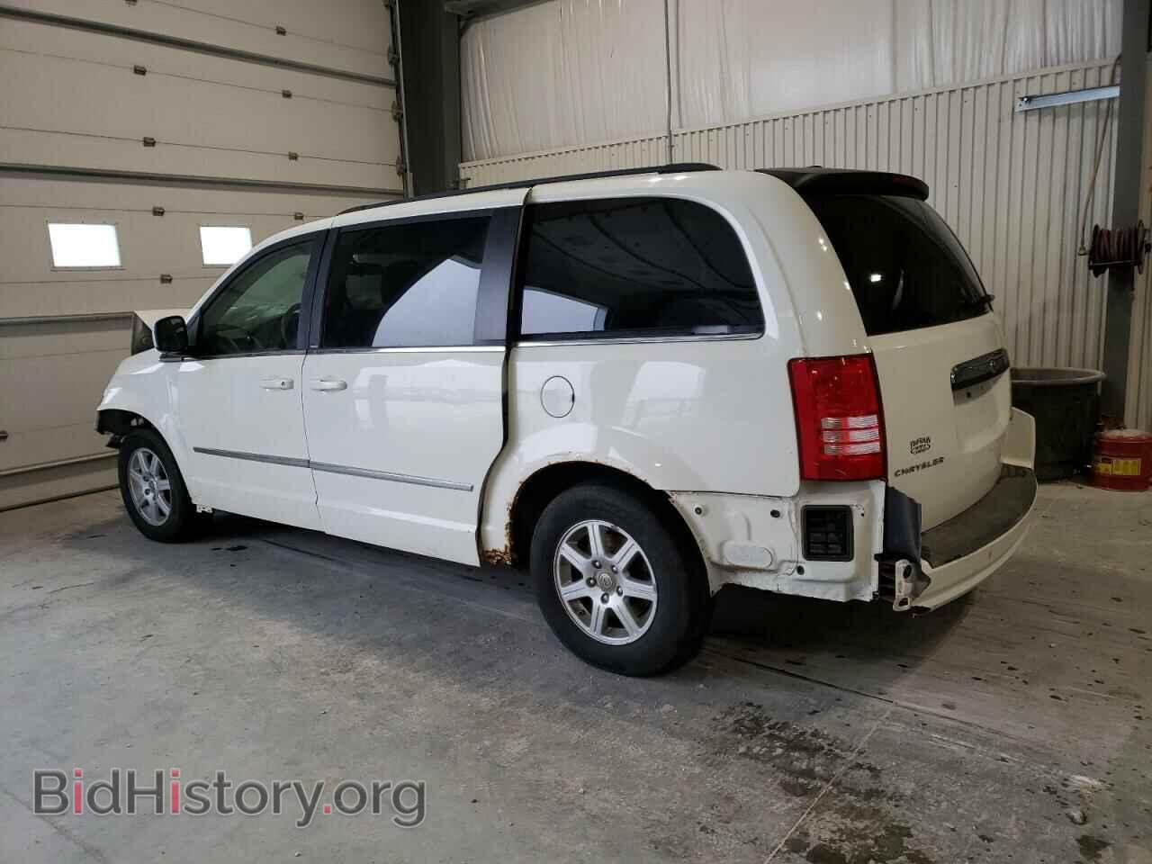 2010 CHRYSLER MINIVAN - VIN: 2A4RR5D18AR369624 - Фото 2