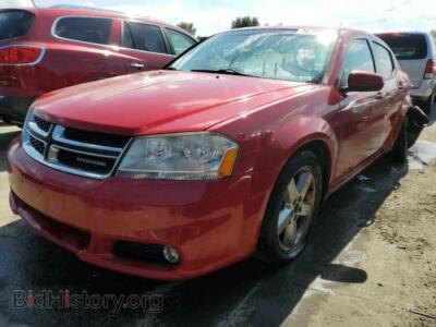 2011 Dodge AVENGER LUX, красный — VIN 1B3BD2FGXBN532327, Copart