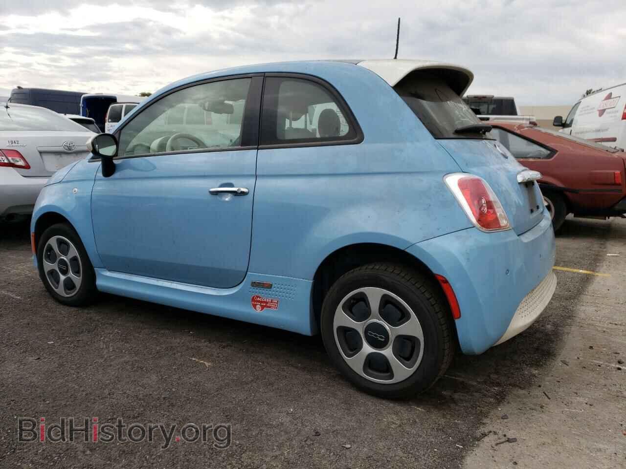 2015 FIAT 500 - VIN: 3C3CFFGEXFT662619 - Фото 2