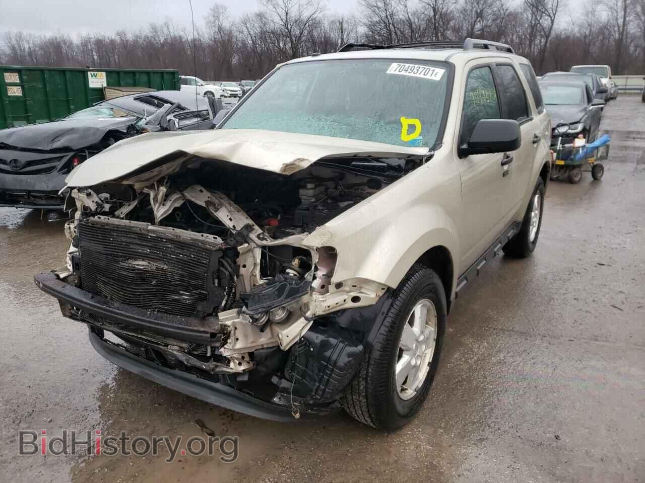 2011 FORD ESCAPE - VIN: 1FMCU9D77BKB28719 - Фото 2