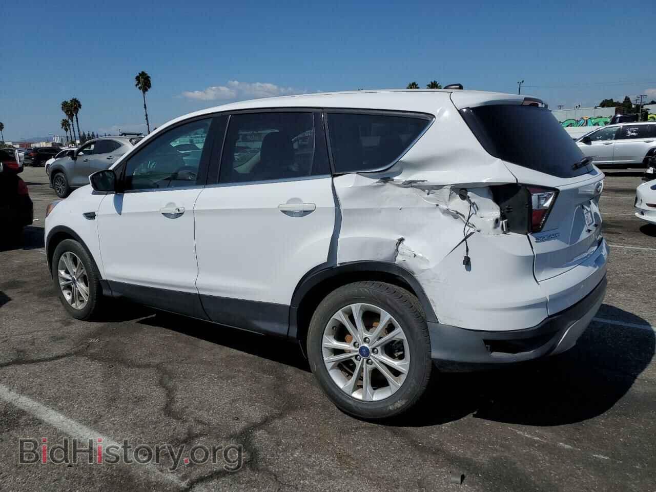 2017 FORD ESCAPE - VIN: 1FMCU0GD3HUC95928 - Фото 2