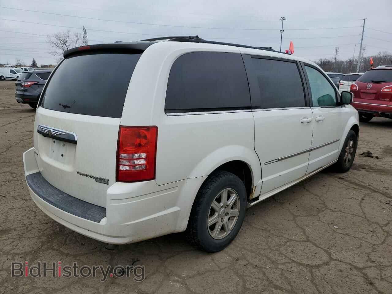 2010 CHRYSLER MINIVAN - VIN: 2A4RR5D18AR104489 - Фото 3