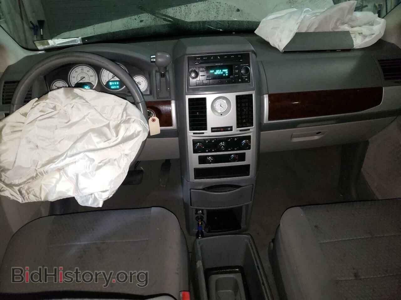 2010 CHRYSLER MINIVAN - VIN: 2A4RR5D16AR310085 - Фото 8