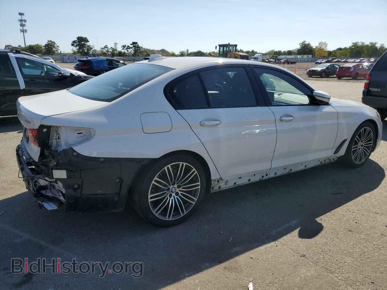 2017 BMW 5 SERIES - VIN: WBAJE7C3XHG889071 - Фото 3