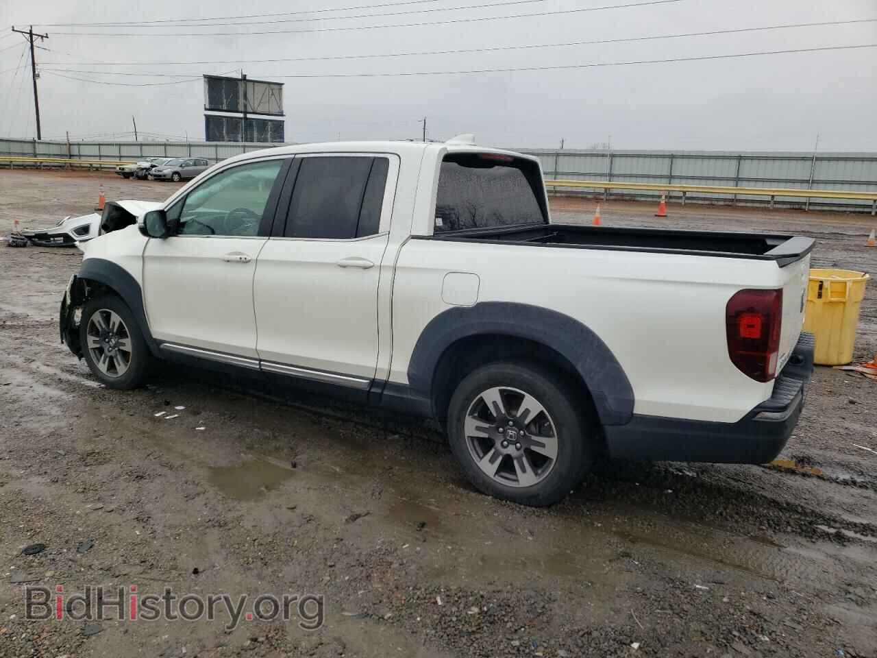 2017 HONDA RIDGELINE - VIN: 5FPYK3F64HB007001 - Фото 2