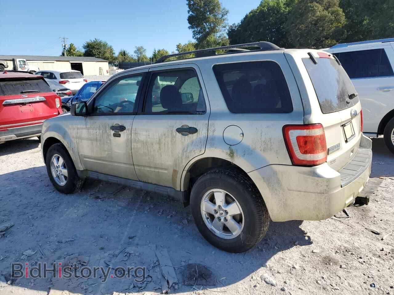 2011 FORD ESCAPE - VIN: 1FMCU9DG3BKB22447 - Фото 2
