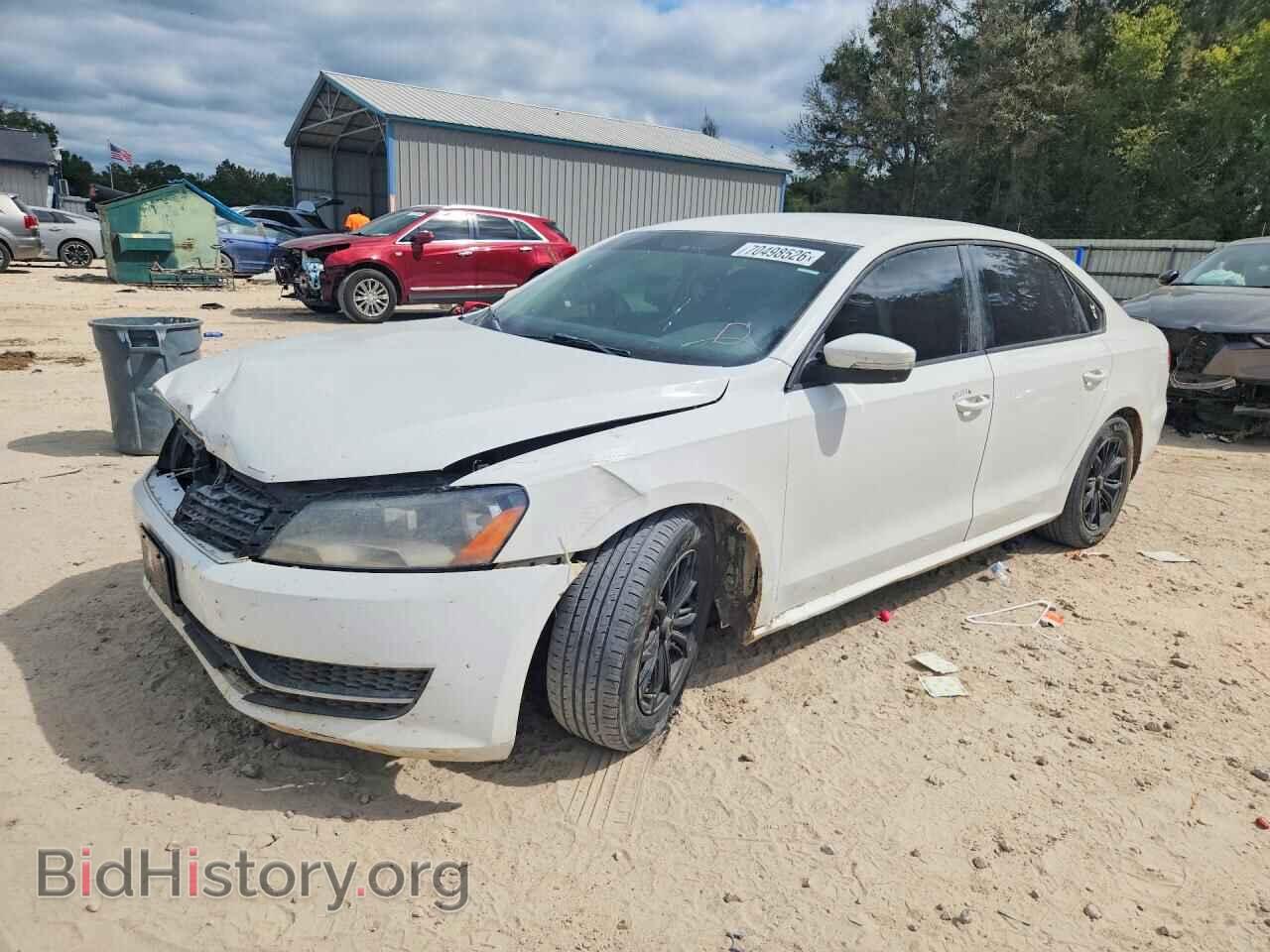 2014 Volkswagen PASSAT S (VIN 1VWAP7A31EC002263) — фото 1 из 12, Copart, повреждение: передняя часть