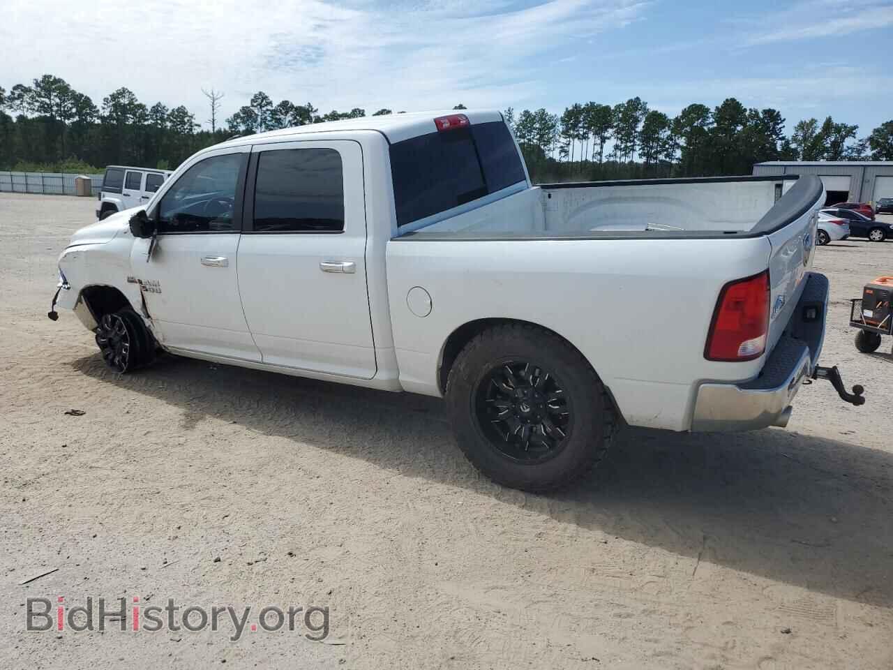2017 RAM 1500 - VIN: 3C6RR7LT1HG523117 - Фото 2