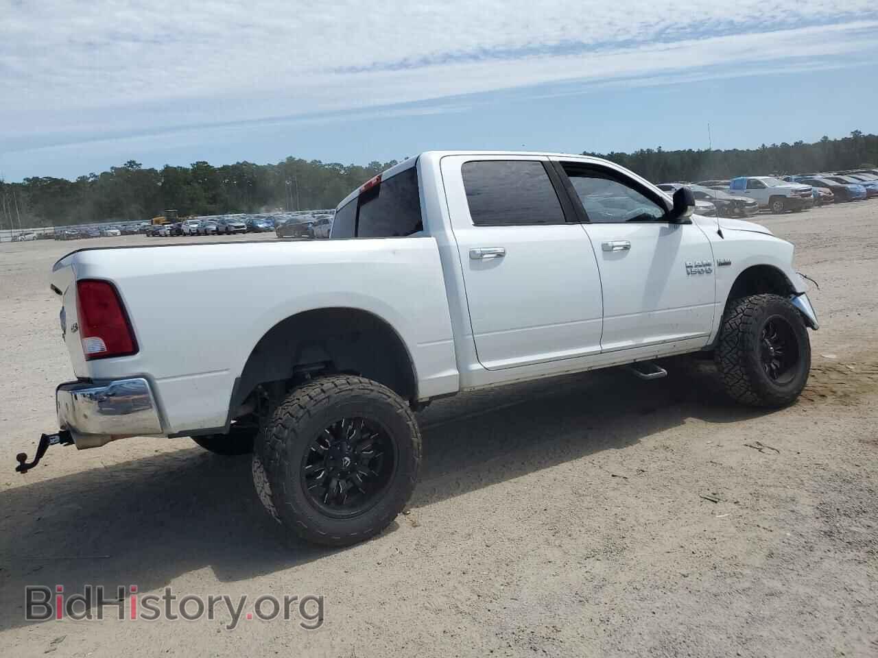 2017 RAM 1500 - VIN: 3C6RR7LT1HG523117 - Фото 3