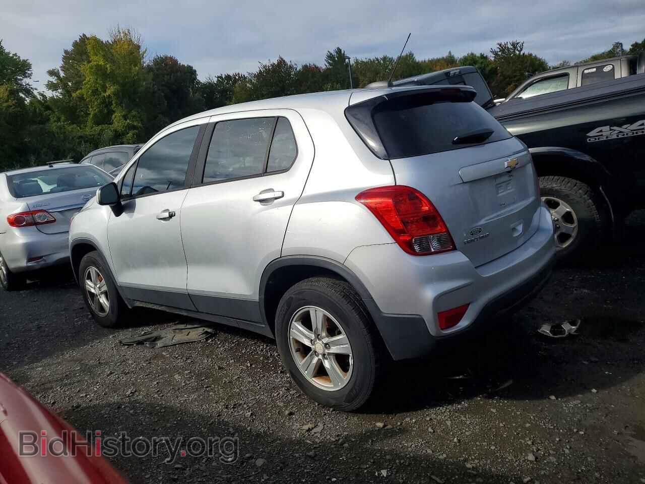 2017 CHEVROLET TRAX - VIN: 3GNCJNSB3HL212760 - Photo 2