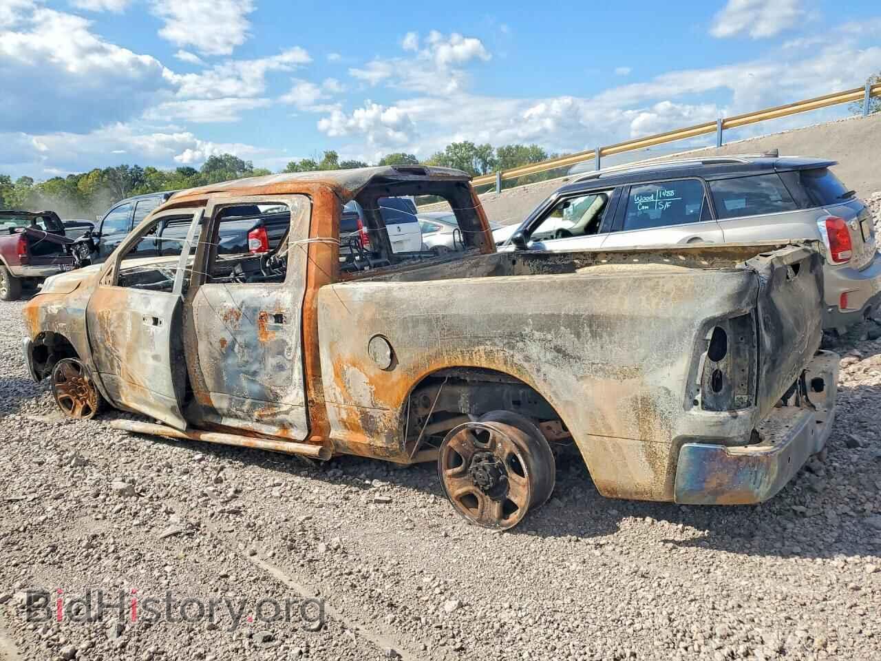 2017 RAM 2500 - VIN: 3C6TR5DT0HG778608 - Photo 2