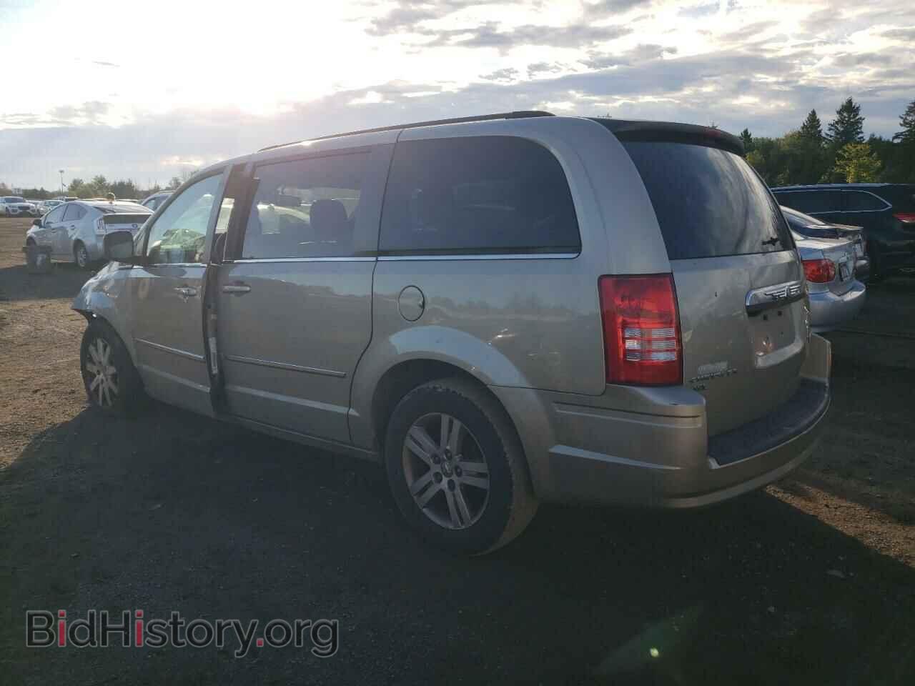 2009 CHRYSLER MINIVAN - VIN: 2A8HR54X69R703479 - Фото 2