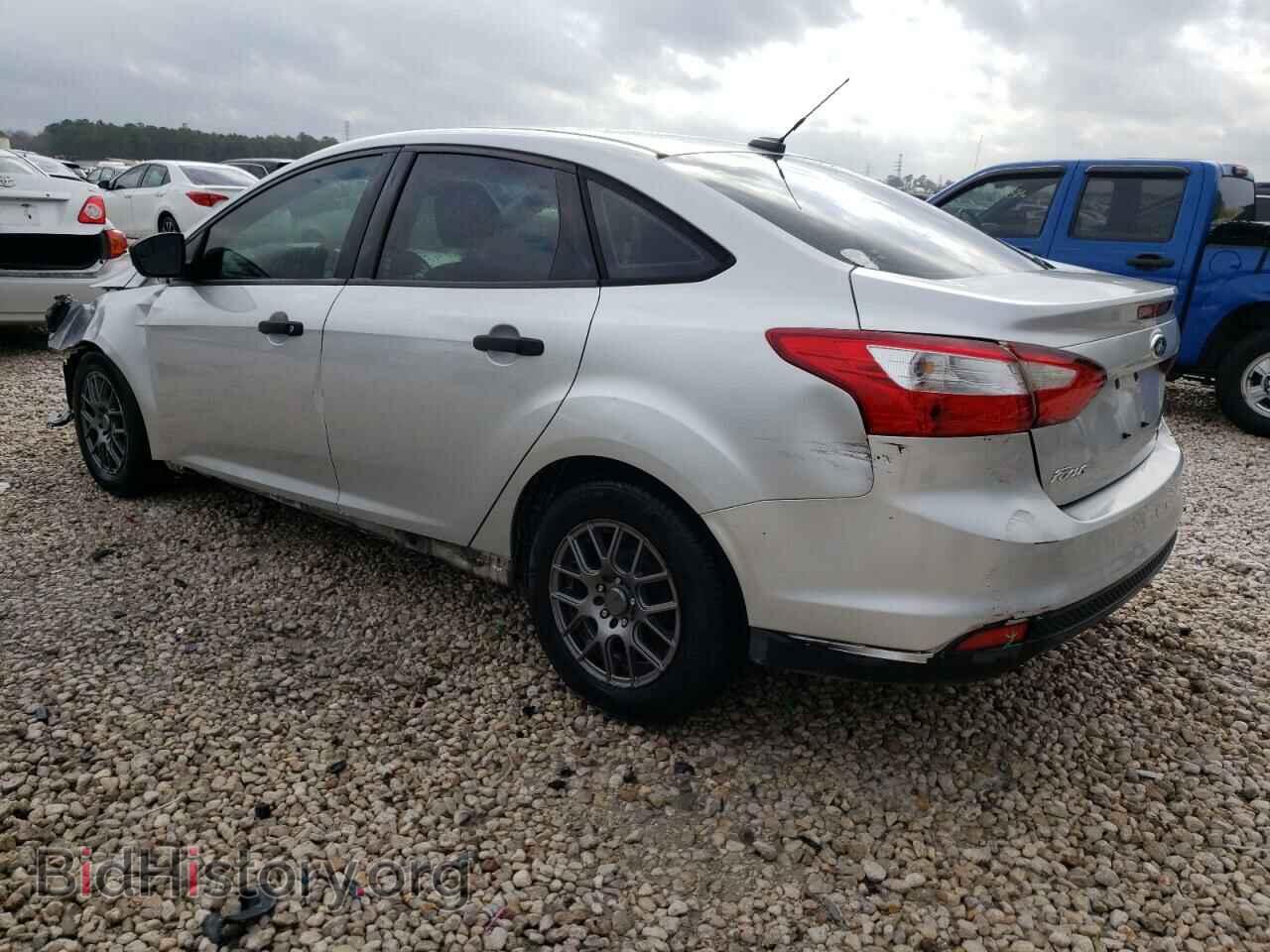 2013 FORD FOCUS - VIN: 1FADP3E26DL381100 - Фото 2