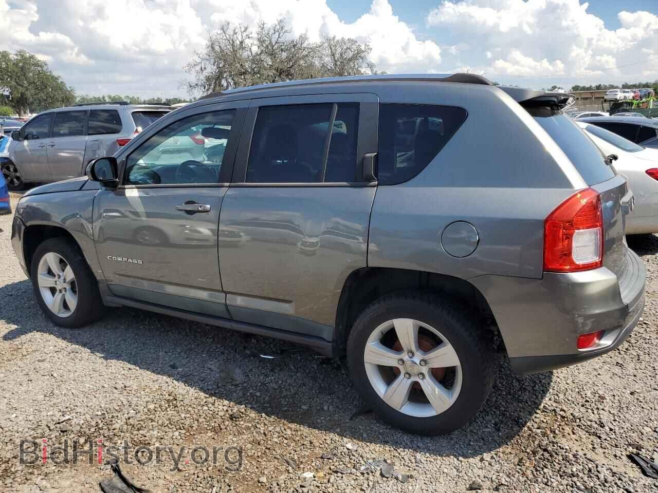 2011 JEEP COMPASS - VIN: 1J4NT1FB6BD239540 - Photo 2