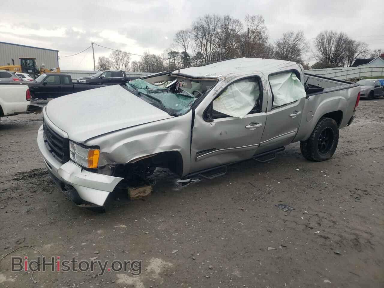 Photo 3GTRKVE3XAG271050 - GMC SIERRA 2010