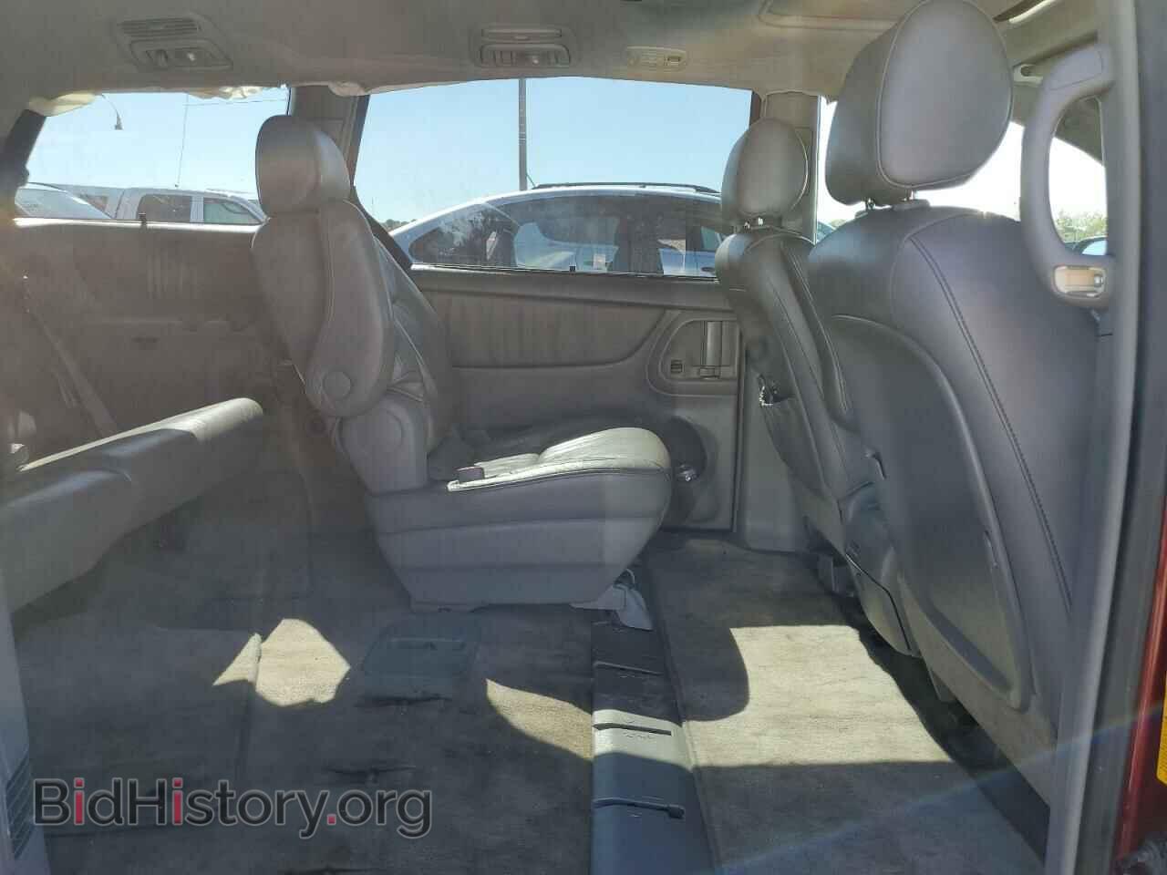 2006 TOYOTA All Models - VIN: 5TDZA22C36S496392 - Фото 11