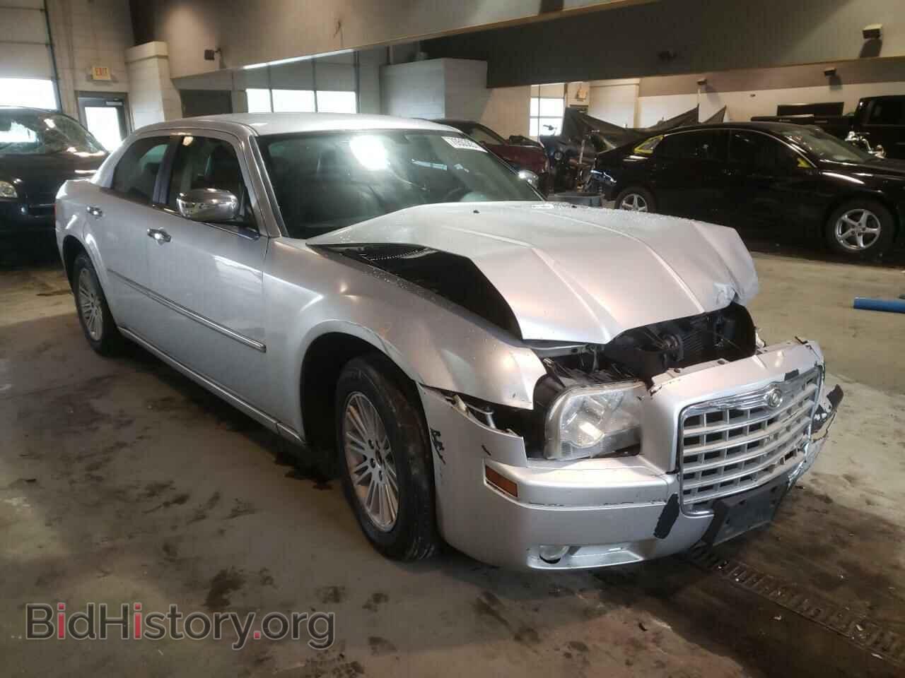 Фотография 2C3CA5CV5AH201523 - CHRYSLER 300 2010