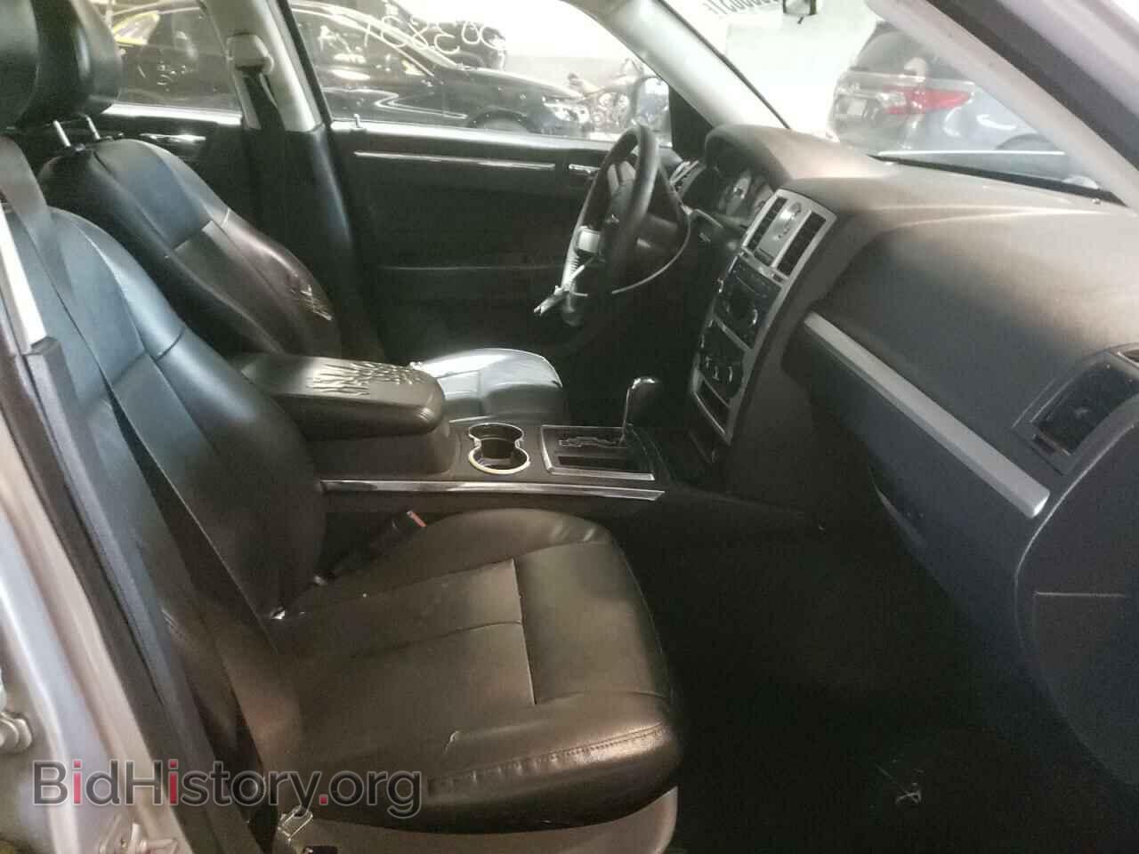 2010 CHRYSLER 300 - VIN: 2C3CA5CV5AH201523 - Фото 5