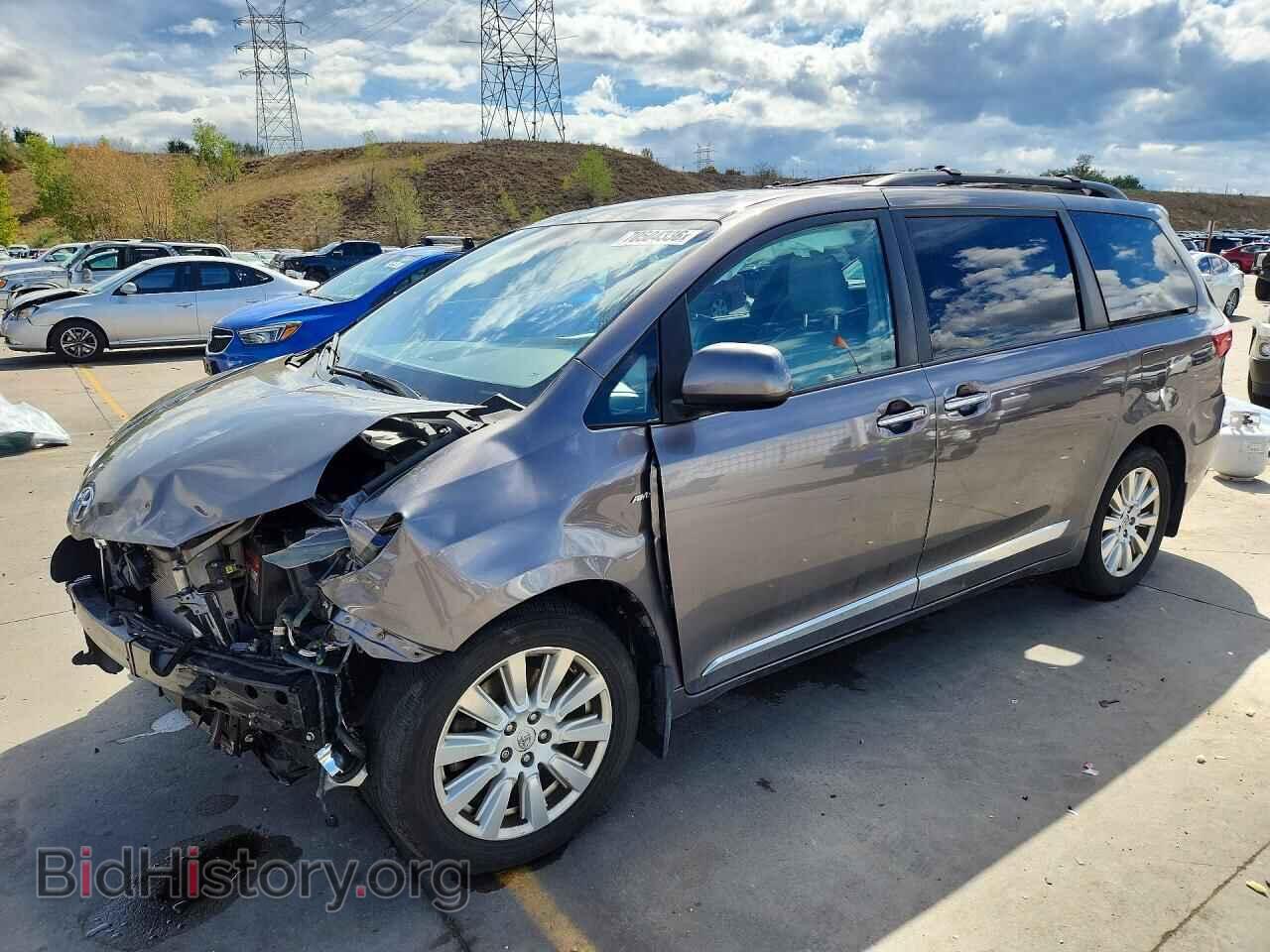 Фотография 5TDDZ3DC4HS175874 - TOYOTA SIENNA 2017